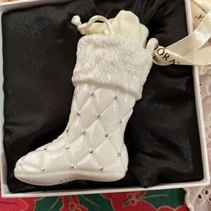 EUC Pandora Unforgettable Moments Ornaments with box includes all 3